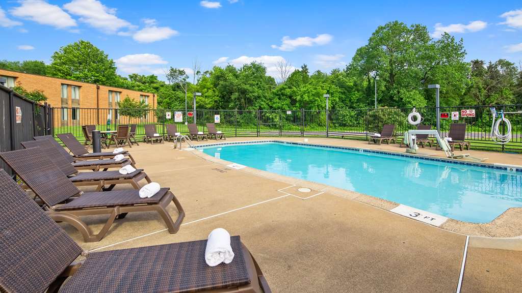 Best Western Leesburg Hotel & Conference Center - photo 7