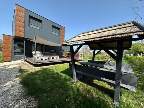 Swan Apartman — 4-Star Luxury Hotel in Sandorfalva, Hungary