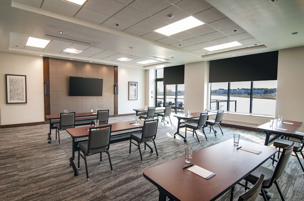 Hyatt Place Sioux Falls South - photo 17