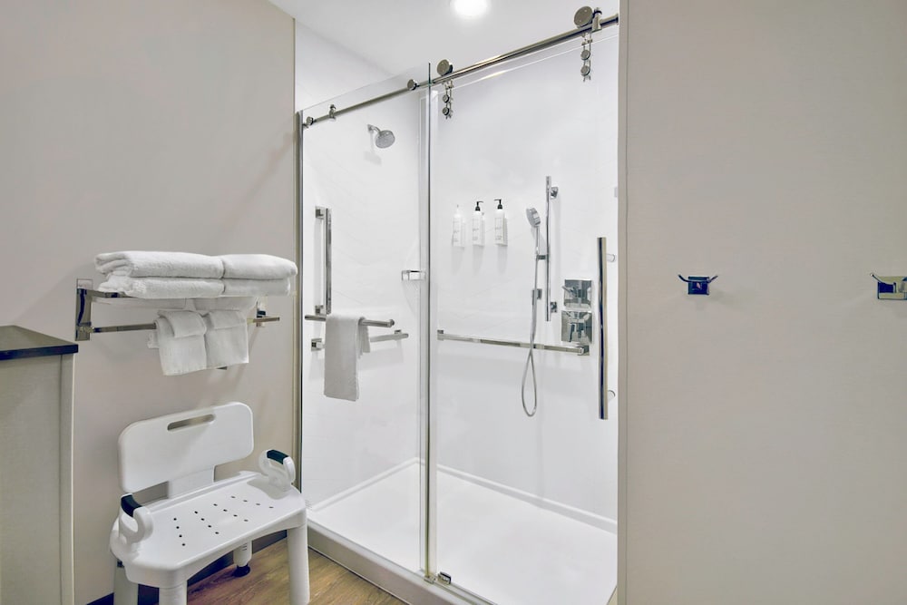Fairfield Inn & Suites by Marriott Cincinnati North - photo 12