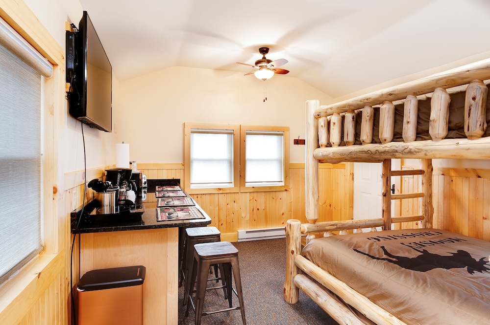 Cobble Mountain Lodge - photo 69