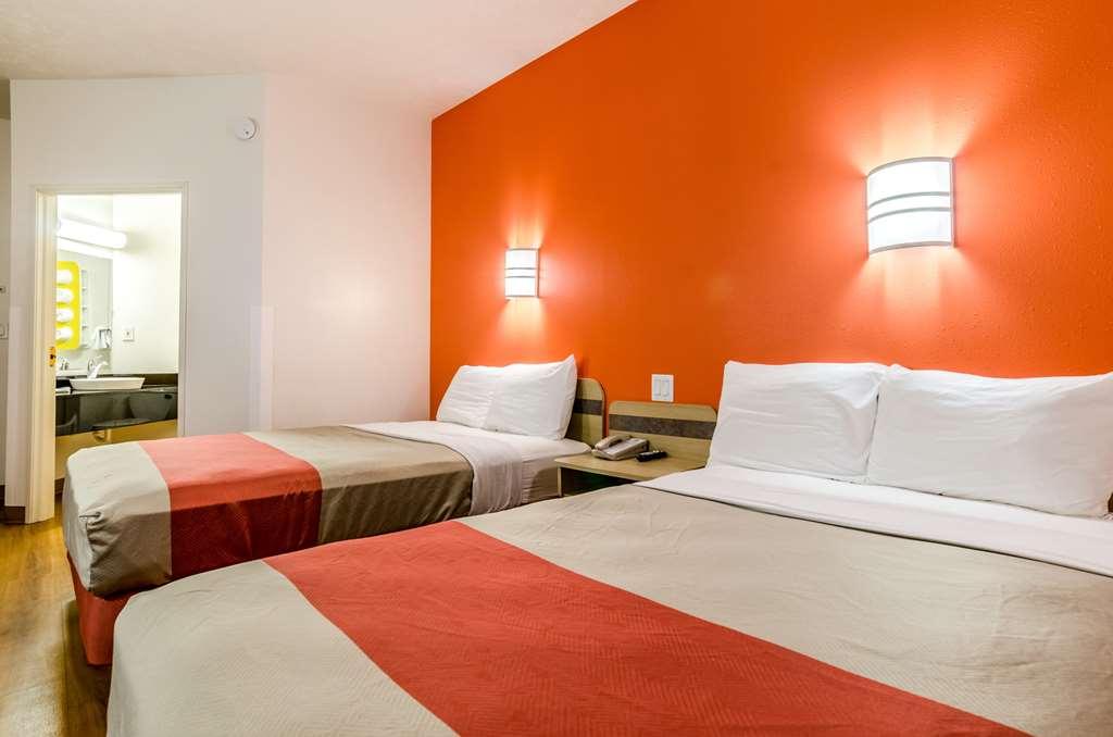 Motel 6 Kearney NE - photo 9