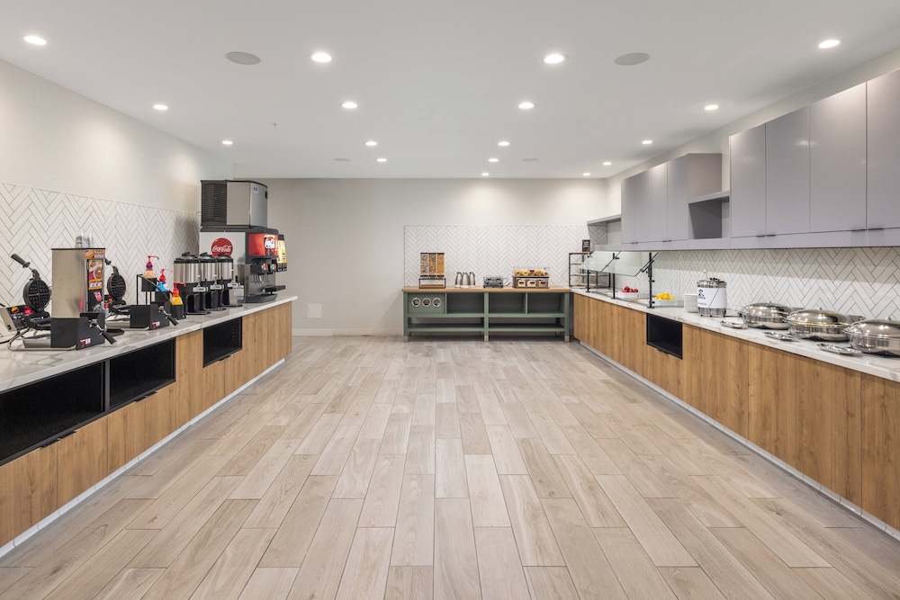 Staybridge Suites Eastvale Norco by IHG - photo 25