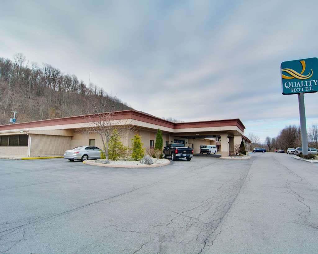 Quality Hotel and Conference Center Bluefield — hotel in Bluefield