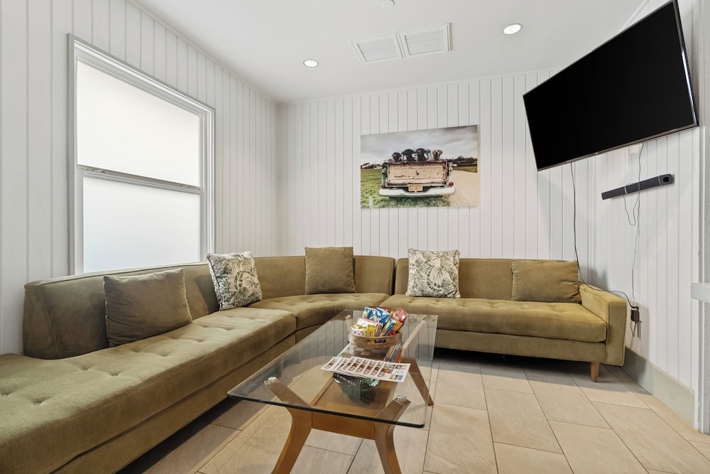 Good Life Vacation Rental Resort - photo 176