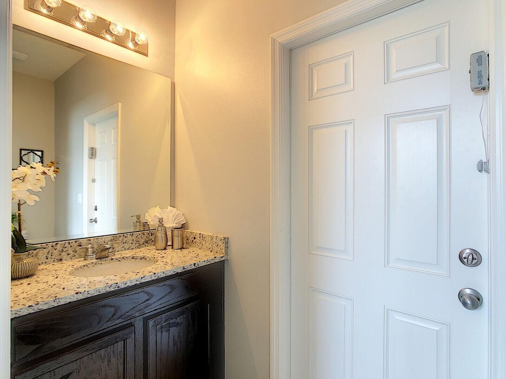 8039osc Solterra Resort - photo 17