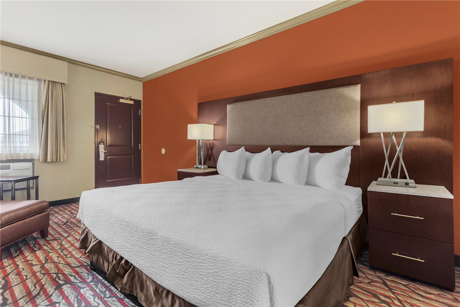 Best Western Plus Brookside Inn - photo 35