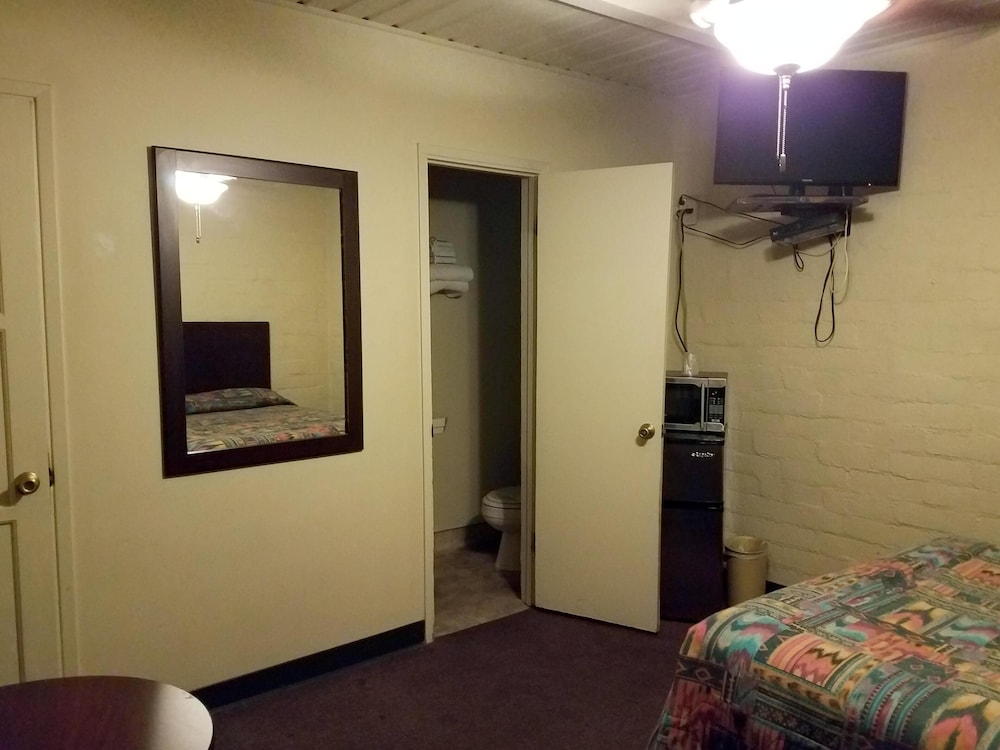 Motel 66 - photo 6