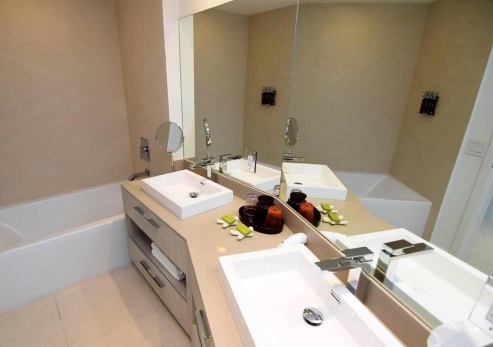Contemporary Beach Resort Condos - photo 48