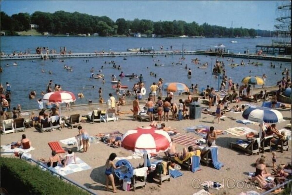 Indiana Beach Accommodations - photo 40