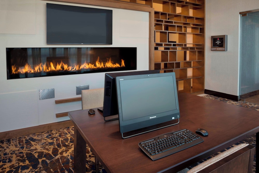 Buffalo Marriott At Lecom Harborcenter - photo 25