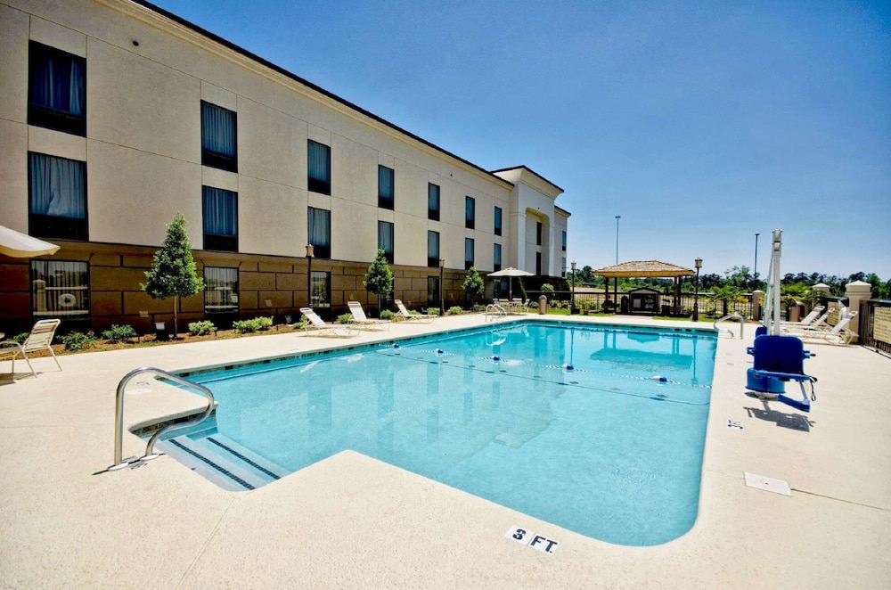 Hampton Inn & Suites Tifton - photo 13