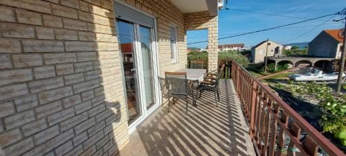 Apartman Nikolino — 4-Star Luxury Hotel in Sukosan, Croatia