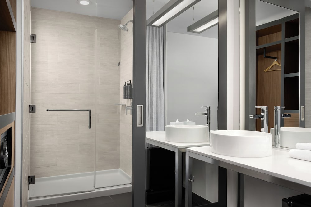 Aloft Hillsboro Beaverton - photo 16
