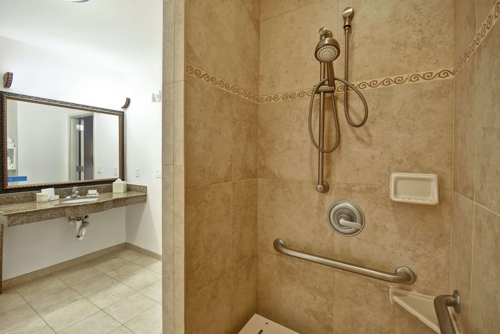 Hampton Inn & Suites Salt Lake City West Jordan - photo 28