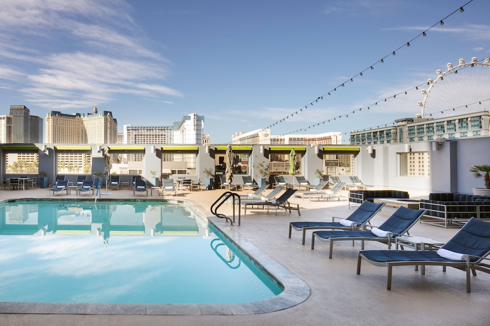 The Platinum Hotel - photo 35
