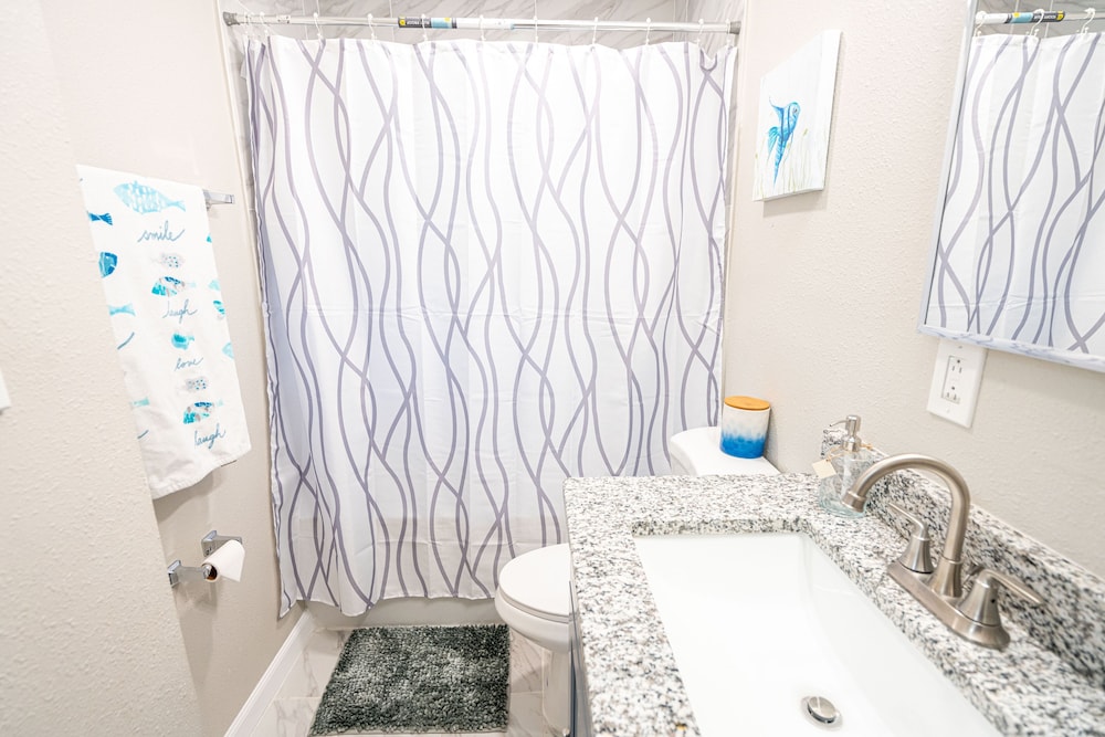 University Serenity Suites 14th - photo 17