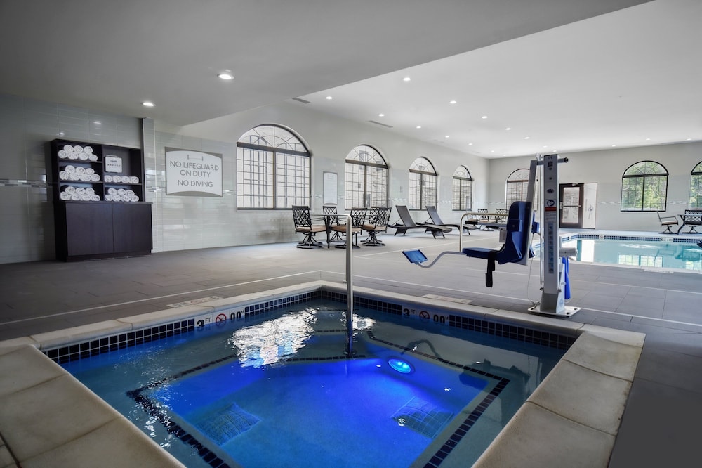 Staybridge Suites Holland by IHG - photo 19