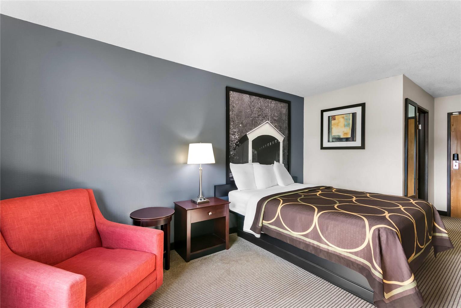 Super 8 by Wyndham Bloomington University Area - photo 17
