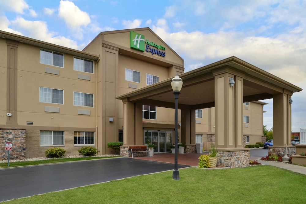 Holiday Inn Express & Suites St Joseph by IHG — hotel in Saint Joseph