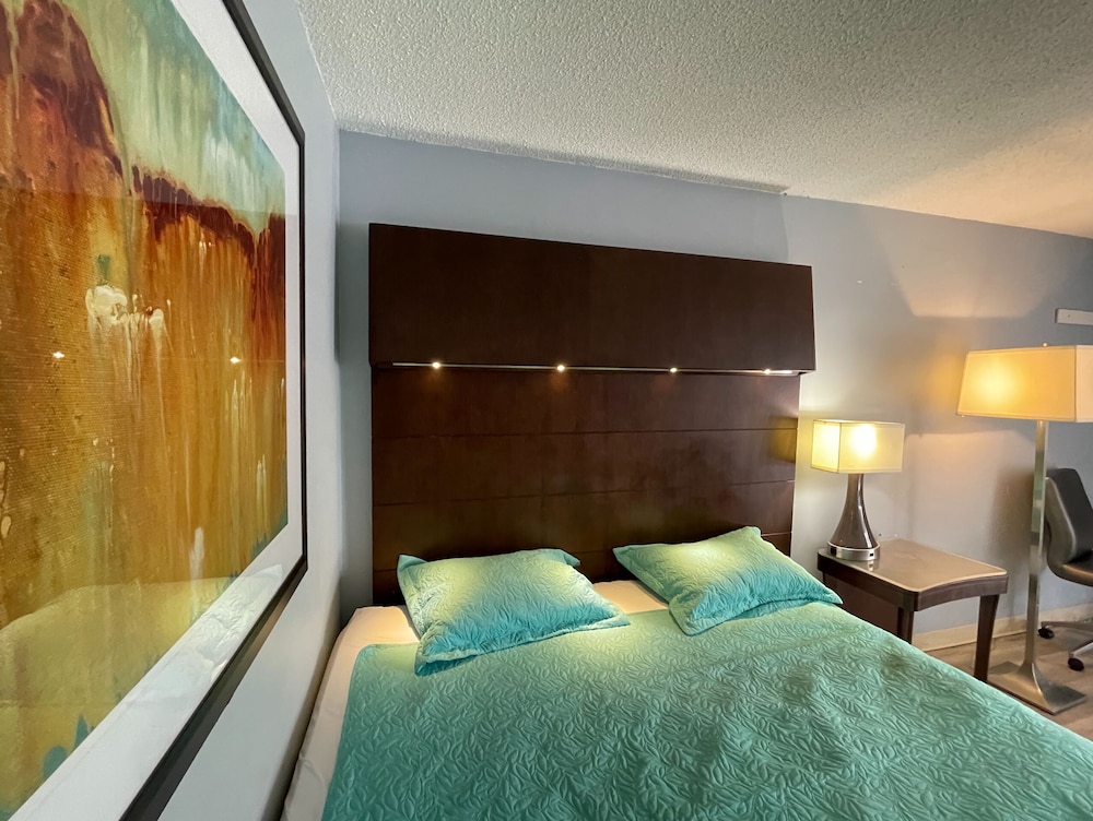 Lamplighter Inn By OYO Charlotte Airport Area - photo 8