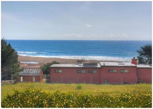 A Cool House A Cool View — 4-Star Luxury Hotel in Cambria, United States