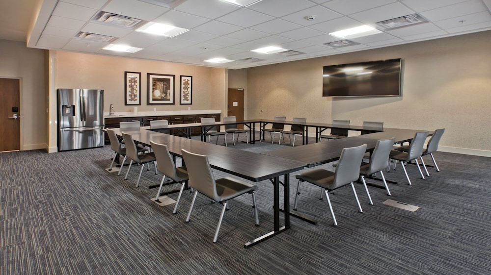 Holiday Inn Express and Suites Green River - photo 77