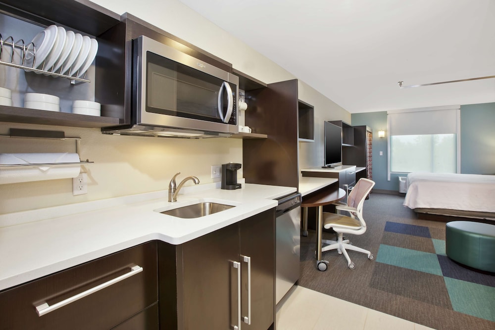 Home2 Suites By Hilton West Bloomfield Detroit - photo 8