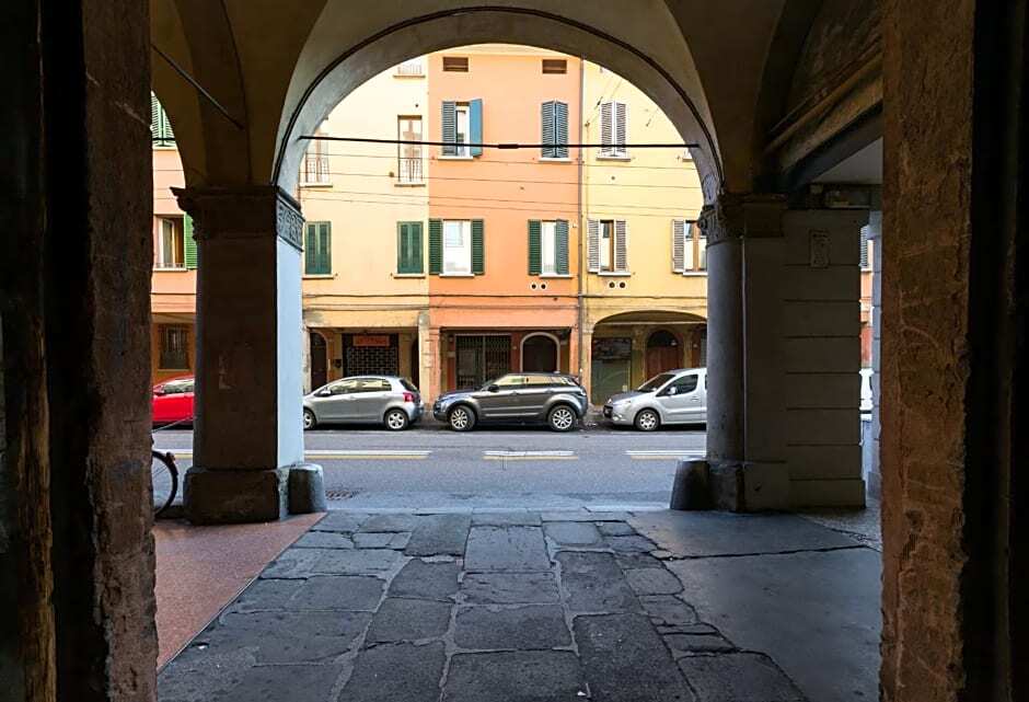 B&B Albertad — 4-Star Luxury Hotel in Bologna, Italy
