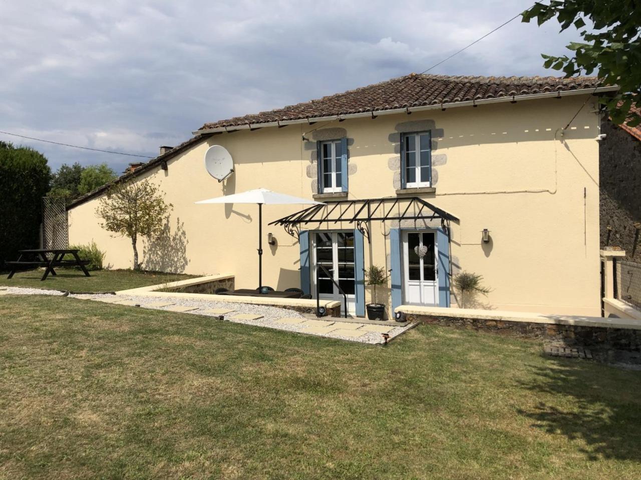 Petite Aucher - last minute hotel in Unknown City