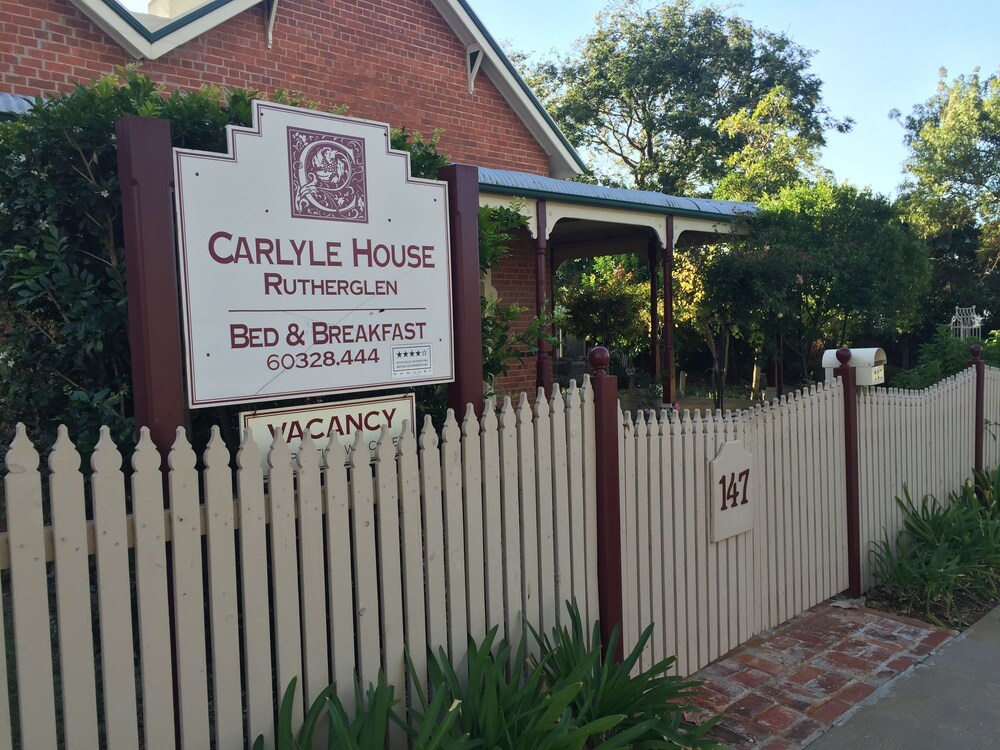 Carlyle House B&B — 4-Star Luxury Hotel in Rutherglen, Australia