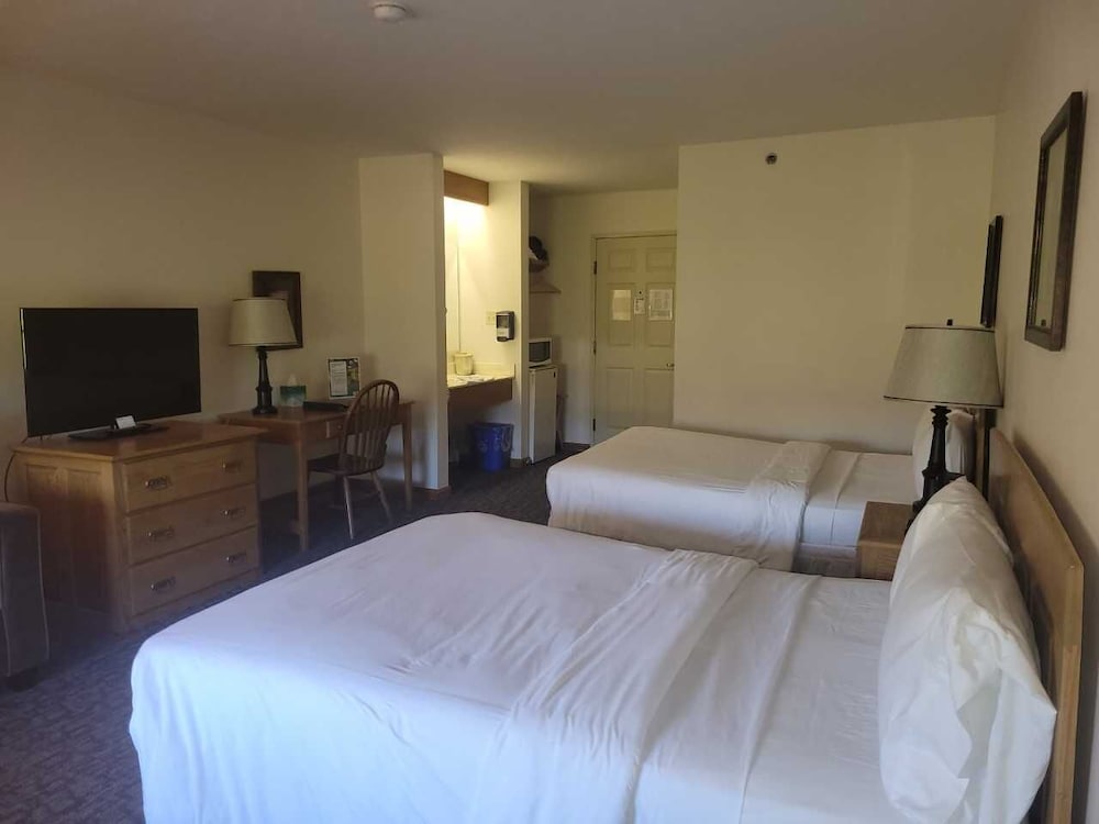 Brook Pointe Inn - photo 14