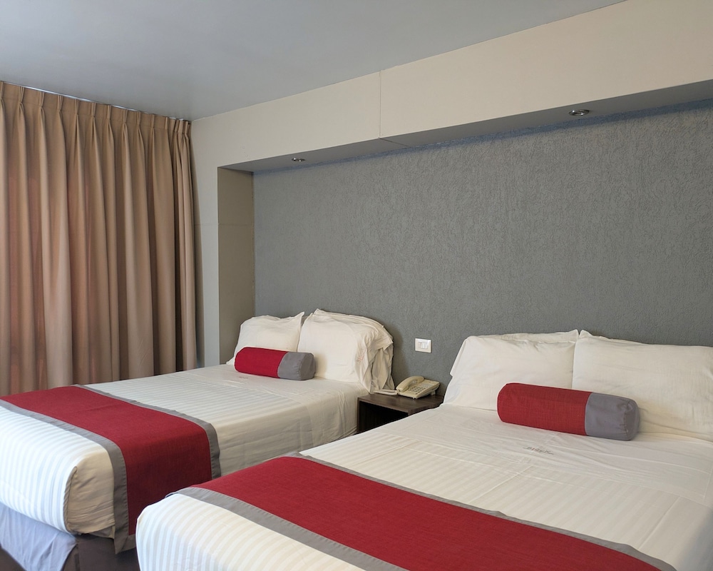 Hotel Block Suites