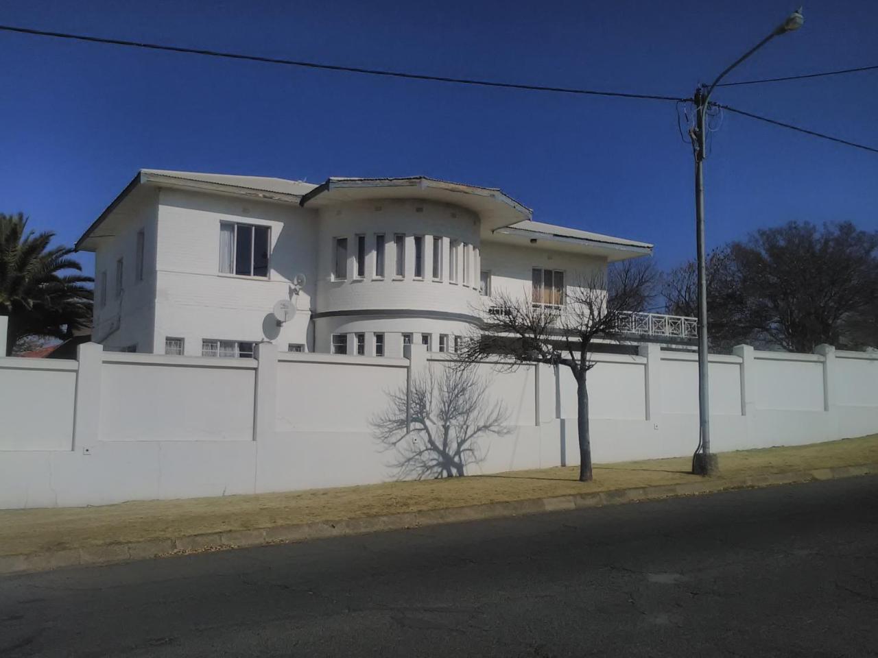 Oppihoek Gastehuis in Kroonstad, South Africa