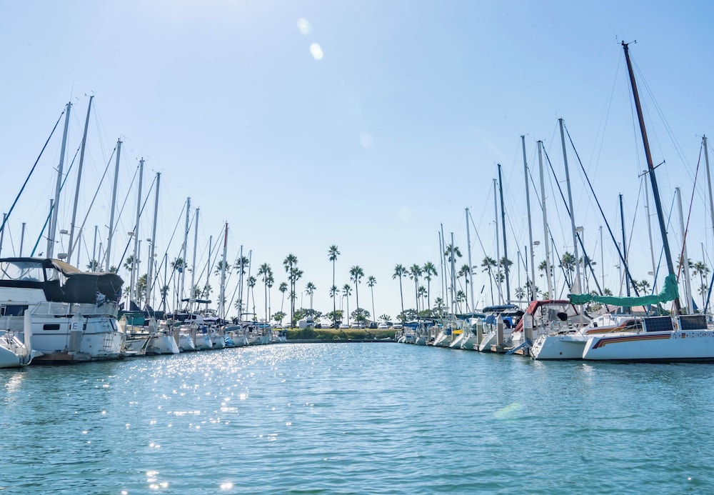 Crowne Plaza Ventura Beach by IHG - photo 182