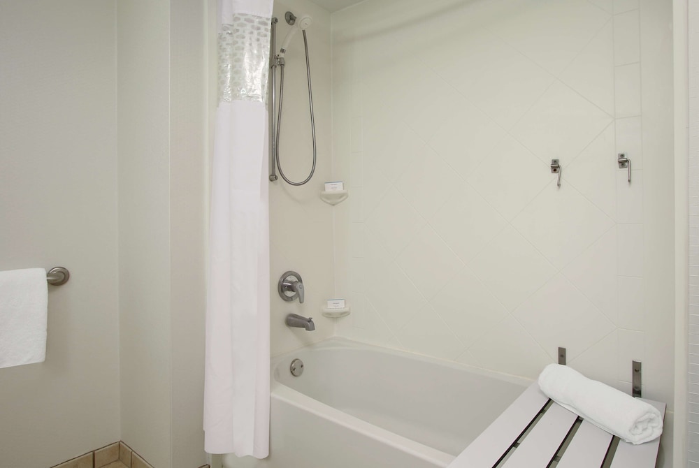 Hampton Inn Jasper - photo 20