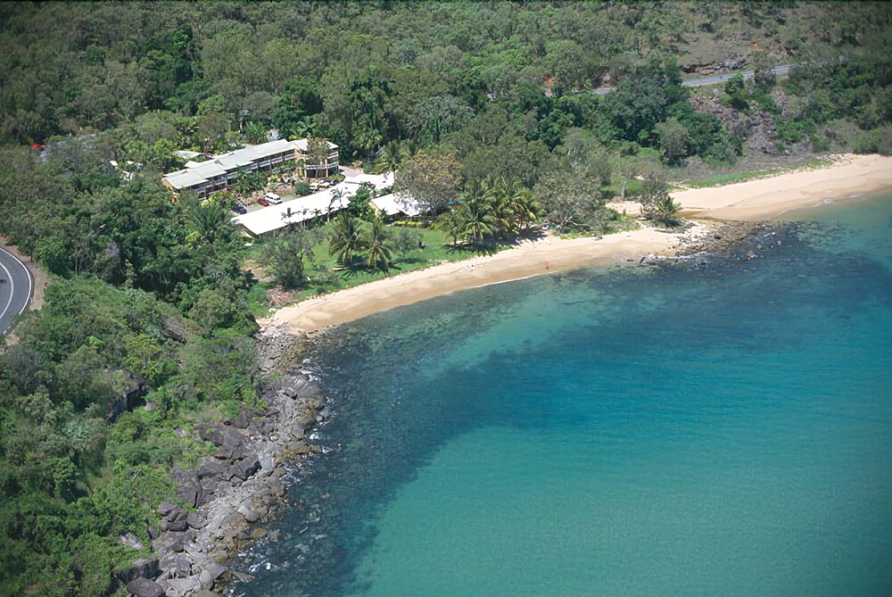 Turtle Cove Beach Resort Adults Only Lgbtqia Allies — Port Douglas