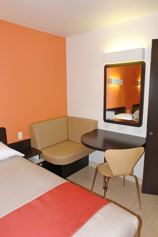 Super 8 by Wyndham Petaluma - photo 18