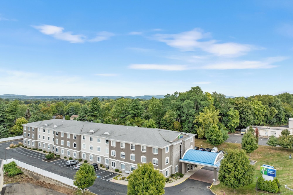 Holiday Inn Express Hartford Newington by IHG - photo 48