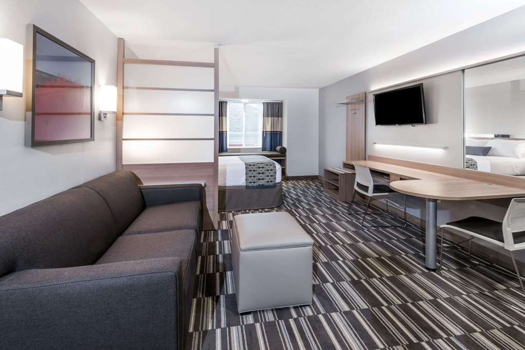 Microtel by Wyndham Penn Yan Finger Lakes Region - photo 9