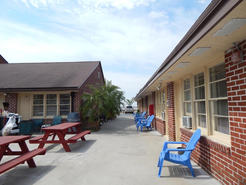 Oceanic Motel - photo 30