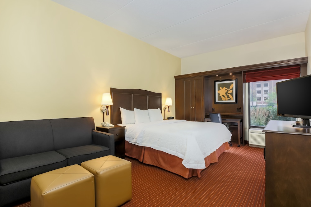 Hampton Inn Champaign Urbana - photo 13