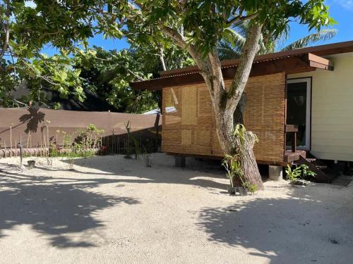 Matira Beach Raitea 3 — hotel near Bora Bora Airport