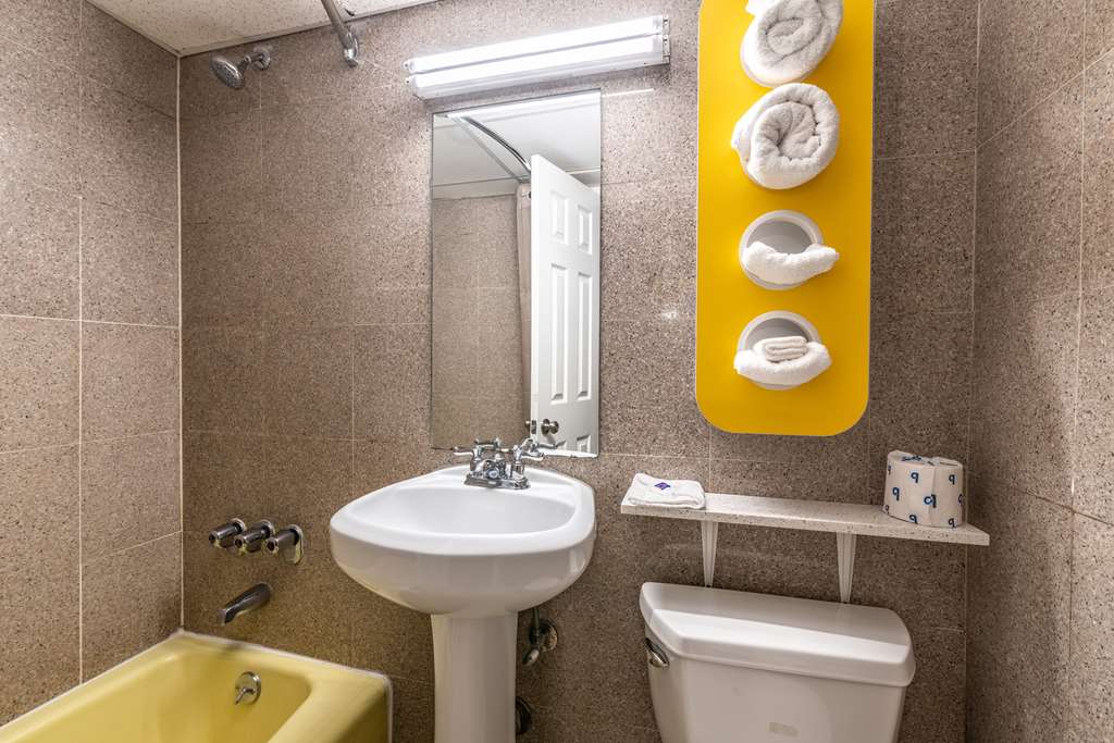 Motel 6 Elmsford NY White Plains - photo 21