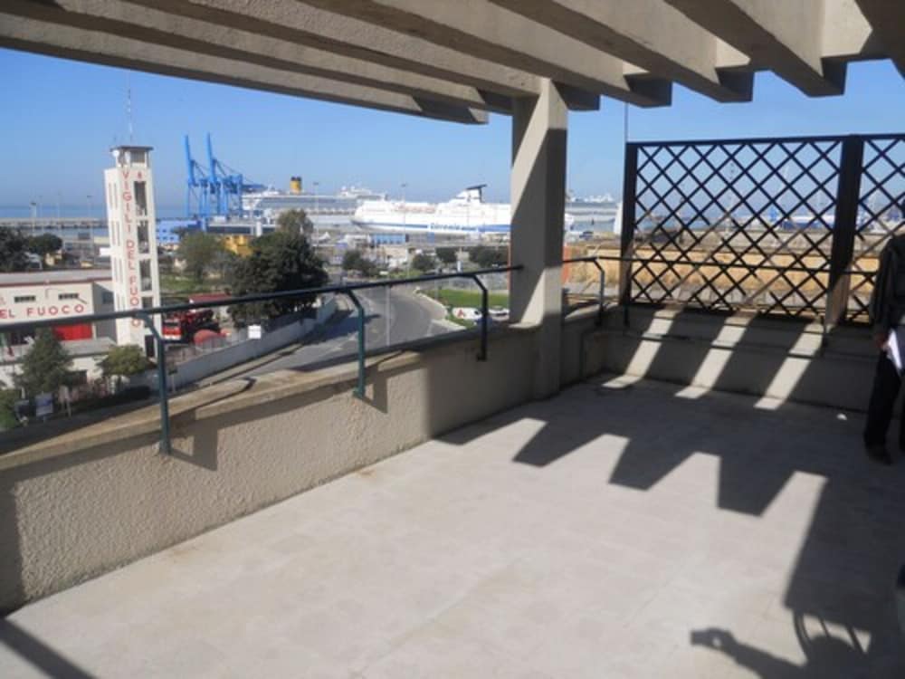 Hotel Traghetto — Civitavecchia — photo 2