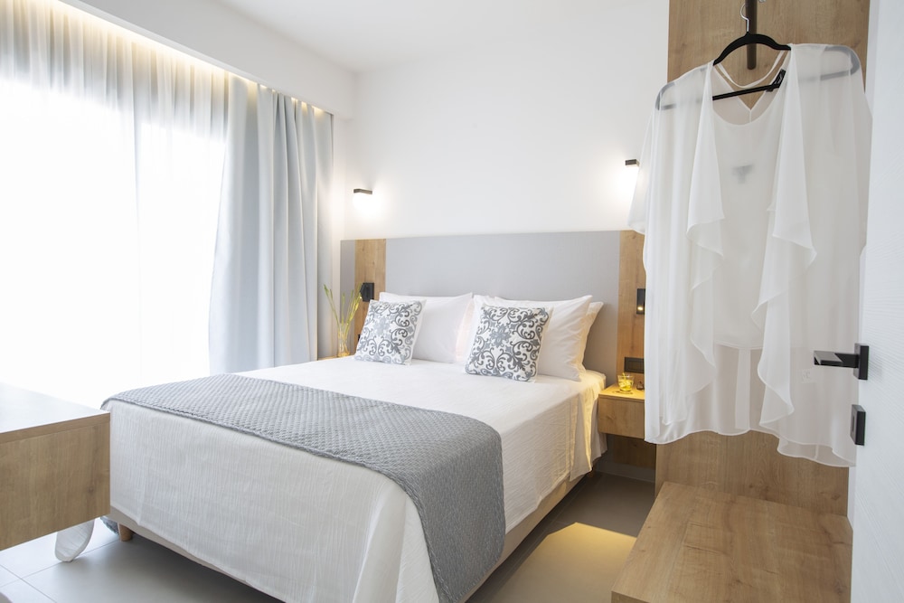 Achillion Suites — Lefkada — photo 3
