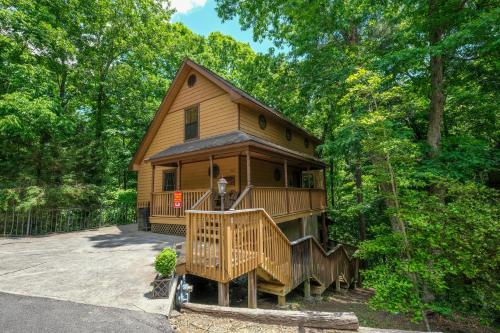 Treeside - carbon neutral hotel in Pigeon Forge