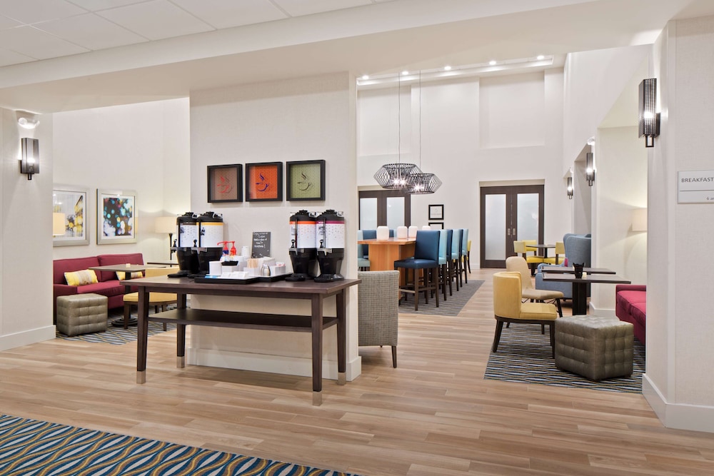 Hampton Inn & Suites Seattle Woodinville WA - photo 4