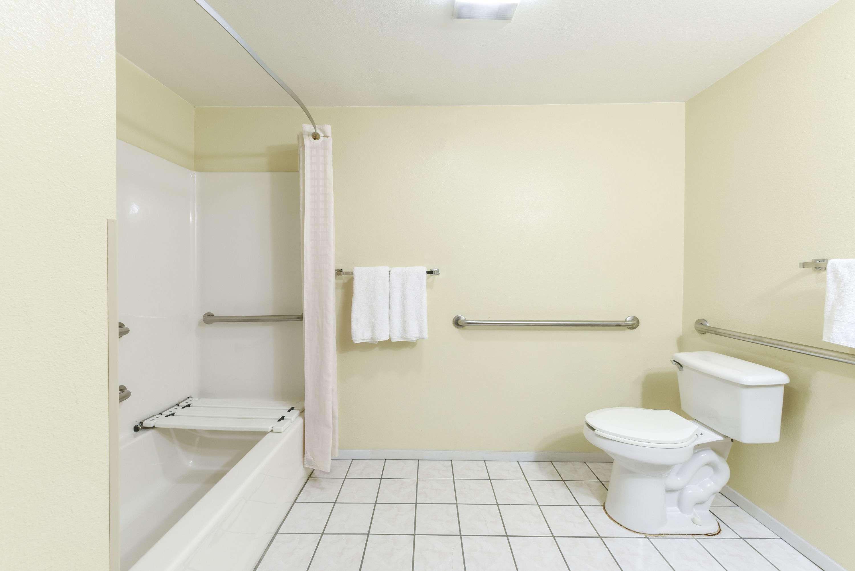 Super 8 by Wyndham Burleson Fort Worth Area - photo 23