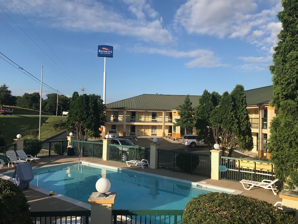 Baymont by Wyndham Cave City - photo 17